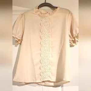 White puff sleeve blouse